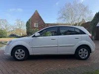 Used Kia Rio 95 HP (69 kW) 2010 White Hatchback