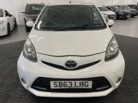 Used Toyota Aygo 68 HP (50 kW) 2013 White Hatchback