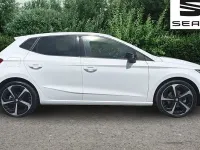 Used Seat Ibiza FR Sport 110 HP (80 kW) 2023 Nevada white Hatchback