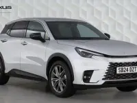 Used Lexus LBX E-FOUR 136 HP (100 kW) 2024 Silver SUV