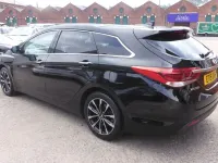 Used Hyundai i40 SE 139 HP (102 kW) 2015 Black Estate