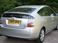 Used Toyota Prius 76 HP (55 kW) 2005 Hatchback