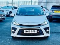 Used Toyota Prius 122 HP (89 kW) 2019 White MPV