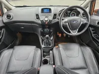Used Ford Fiesta Titanium X 95 HP (69 kW) 2014 Yellow Hatchback
