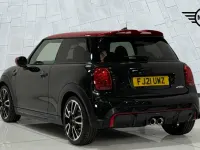 Używany Mini John Cooper Works Hatch 228 KM (167 kW) 2021 Zielony Hatchback