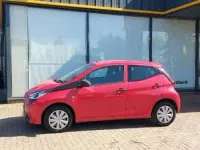 Gebraucht Toyota Aygo 72 PS (52 kW) 2019 Rot Kleinwagen