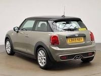 Usado Mini Cooper S Classic 192 HP (141 kW) 2020 Cinzento Citadino