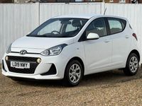 Used Hyundai i10 SE 87 HP (63 kW) 2019 White Hatchback