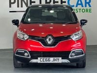 Used Renault Captur Signature 90 HP (66 kW) 2016 Red/black SUV