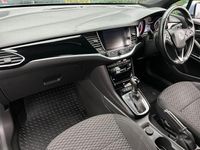 Used Vauxhall Astra SRi 136 HP (100 kW) 2016 Silver Hatchback