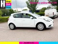 Used Vauxhall Corsa Design Edition 70 HP (51 kW) 2015 White Hatchback