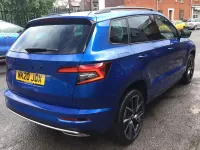 Usado Skoda Karoq SportLine 150 HP (110 kW) 2020 Azul SUV