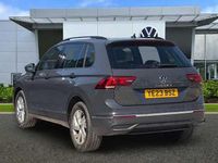 Usado VW Tiguan Life 150 HP (110 kW) 2023 Cinzento SUV