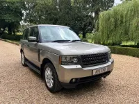 Used Land Rover Range Rover Vogue 313 HP (230 kW) 2011 Gold SUV