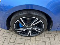 Used Volvo V40 R-Design 150 HP (110 kW) 2019 Blue Hatchback