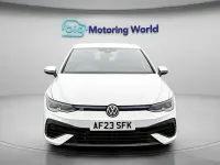 Usado VW Golf VIII R 320 CV (235 kW) 2023 Blanco Utilitario