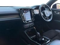 Used Volvo XC40 247 HP (181 kW) 2018 Red SUV