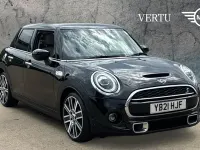 Used Mini Cooper S Exclusive 192 HP (141 kW) 2020 Midnight black Hatchback