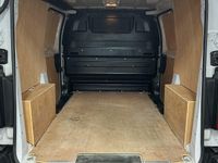 Usado Vauxhall Vivaro S 120 HP (88 kW) 2024 Branco Monovolume
