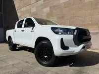 Used Toyota HiLux Active 150 HP (110 kW) 2022 White Pickup