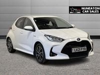 Used Toyota Yaris Hybrid Design 116 HP (85 kW) 2024 White Hatchback