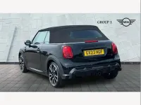 Usado Mini Cooper S Cabriolet Sport 192 CV (141 kW) 2023 Negro Descapotable