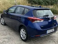 Used Toyota Auris 110 HP (80 kW) 2017 Blue Hatchback