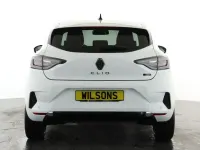 Used Renault Clio V Techno 143 HP (105 kW) 2025 Solid  glacier white  Hatchback