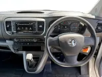 Used Vauxhall Vivaro 100 HP (73 kW) 2022 White MPV