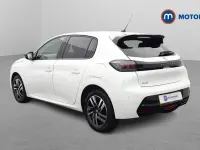 Used Peugeot 208 Allure+ 131 HP (96 kW) 2023 White Hatchback