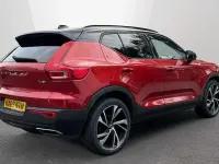 Used Volvo XC40 R-Design 188 HP (138 kW) 2018 Red SUV