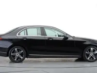 Used Mercedes C300 2018 Black Sedan