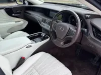 Used Lexus LS500h 359 HP (264 kW) 2018 Black Sedan