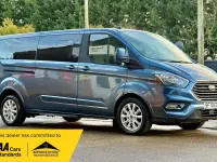 Begagnad Ford Tourneo Custom Titanium 2020 Blå Van