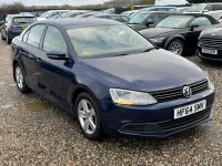 Usado VW Jetta SE 105 HP (77 kW) 2014 Azul Sedan