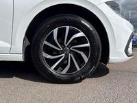 Used VW Polo Life 95 HP (69 kW) 2024 White Hatchback