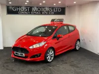 Used Ford Fiesta Zetec 125 HP (91 kW) 2015 Red Hatchback