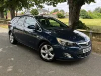 Used Vauxhall Astra SRi 165 HP (121 kW) 2012 Blue Estate