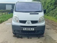 Begagnad Renault Trafic 115 HK (84 kW) 2010 Vit Minibuss