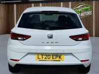 Used Seat Leon SE Dynamic 131 HP (96 kW) 2020 White Hatchback