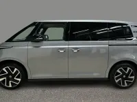 Usado VW ID. Buzz Pro 150 kW (204 CV) 2023 Plateado Monovolumen