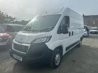 Used Peugeot Boxer 130 HP (95 kW) 2018 White Van