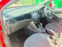 Used Vauxhall Astra SRi 150 HP (110 kW) 2017 Red Hatchback