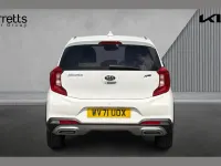 Used Kia Picanto X-Line 67 HP (49 kW) 2021 White Hatchback
