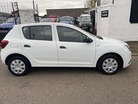 Used Dacia Sandero Ambiance 90 HP (66 kW) 2017 White Hatchback