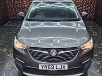 Used Vauxhall Grandland X S 131 HP (96 kW) 2019 Grey SUV