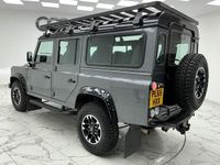 Used Land Rover Defender Adventure 122 HP (89 kW) 2016 Grey Estate