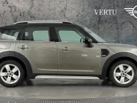 Begagnad Mini Cooper Countryman 134 HK (98 kW) 2017 Silver SUV