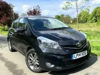 Used Toyota Yaris 99 HP (72 kW) 2014 Black Hatchback