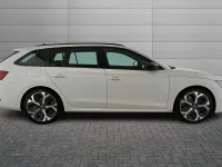 Usado Skoda Octavia vRS 265 HP (194 kW) 2026 Branco Carrinha